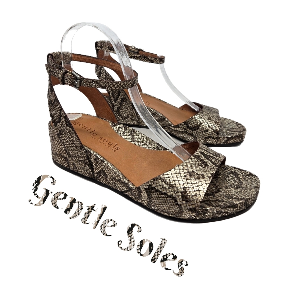 Gentle Soles Women's Sz 8M Giselle Ankle Strap Sandels Metallic Snake Embossed